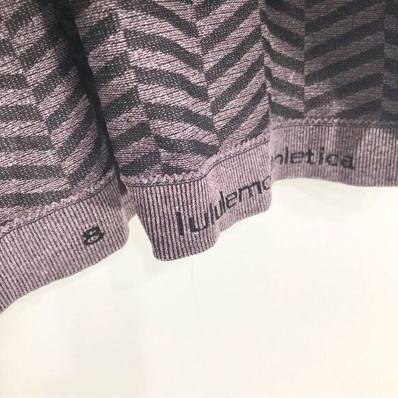 Lululemon Run Swiftly Tech Racerback in Chevron Stripe Black Cherry - Picture 7 of 8